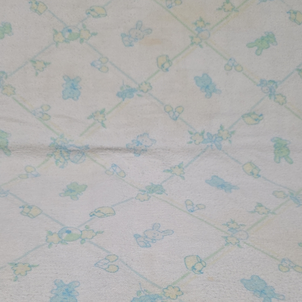 Flannel Cream and Blue Receiving Baby Blanket, 28x32, Preloved - Picture 10 of 16